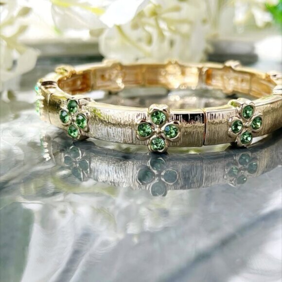Park Lane Jewelry - Park Lane LUCKY DAY Bracelet Stretch Shamrock St Patrick’s Day Clover Bangle NWT